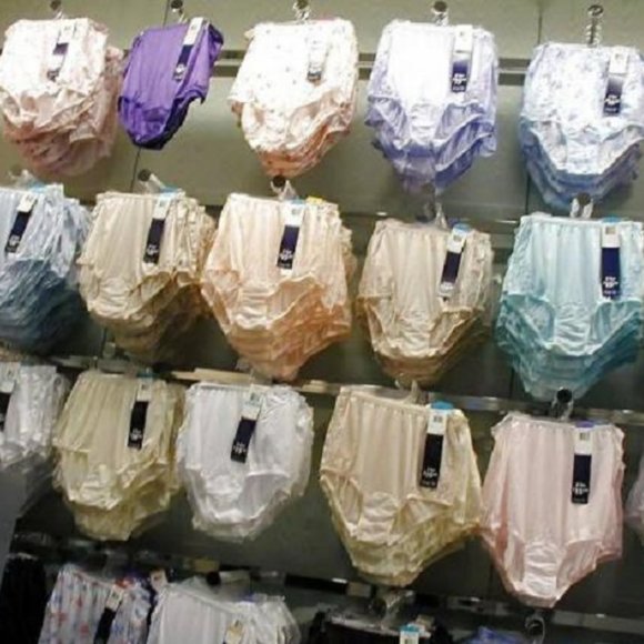 Meet your Posher, Cody - Picture 3 of 5